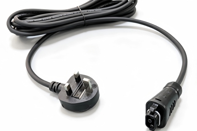 Câble solaire AC avec fiche Type G et connecteur BC01